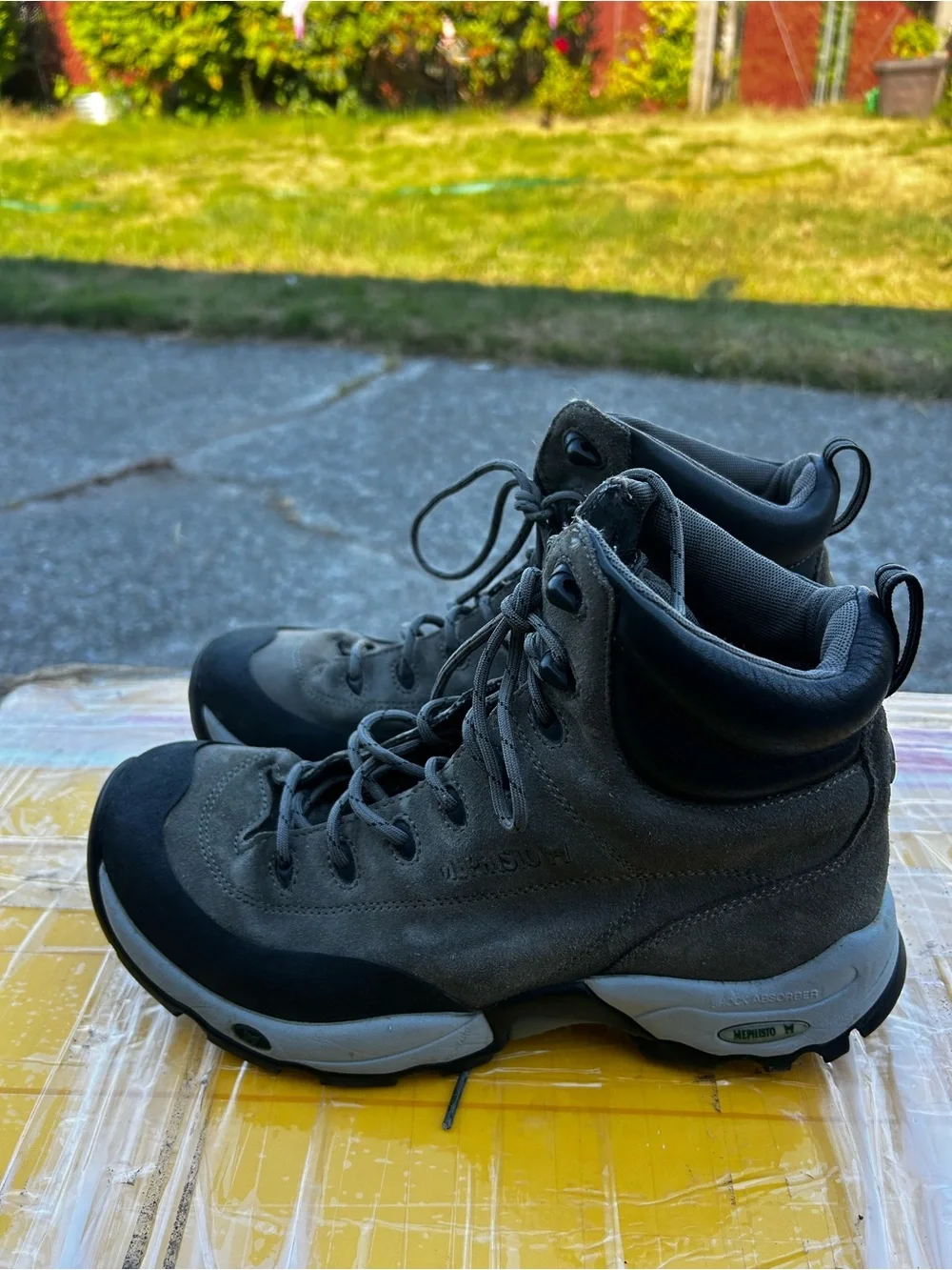 Mephisto MO-14-2C Men’s Olive Black Leather hiking Boots Size 8M